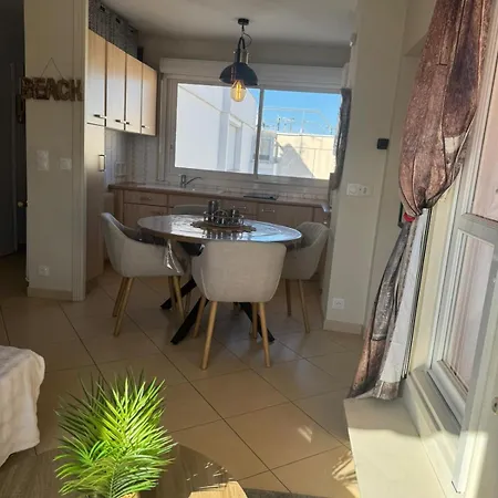 Daire Terrace In Full Sun *