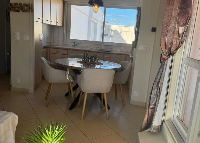 Daire Terrace In Full Sun *