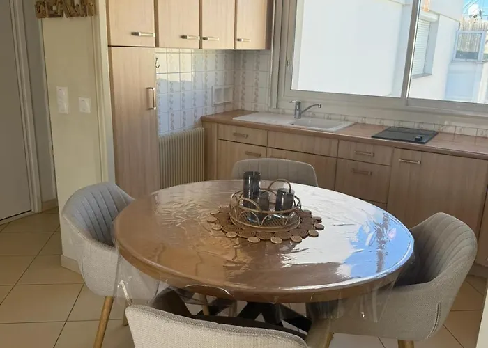 Apartment Terrace In Full Sun